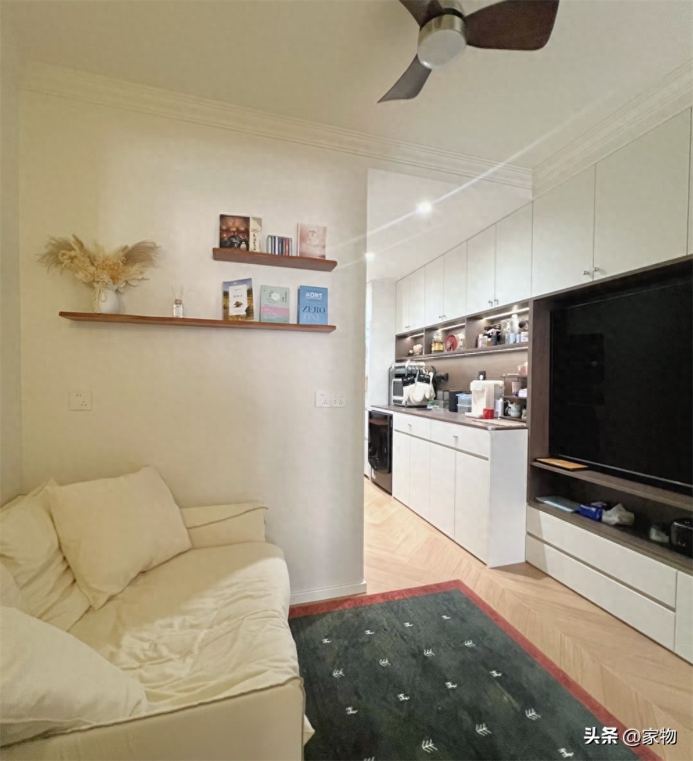Căn hộ 28m&sup2; vẫn c&oacute; 2 ph&ograve;ng ngủ, 1 ph&ograve;ng kh&aacute;ch: Nh&igrave;n c&aacute;ch c&ocirc; g&aacute;i xử l&yacute; nh&agrave; d&agrave;i v&agrave; hẹp mới thấy từng m&eacute;t vu&ocirc;ng đều c&oacute; gi&aacute; trị - Ảnh 1.