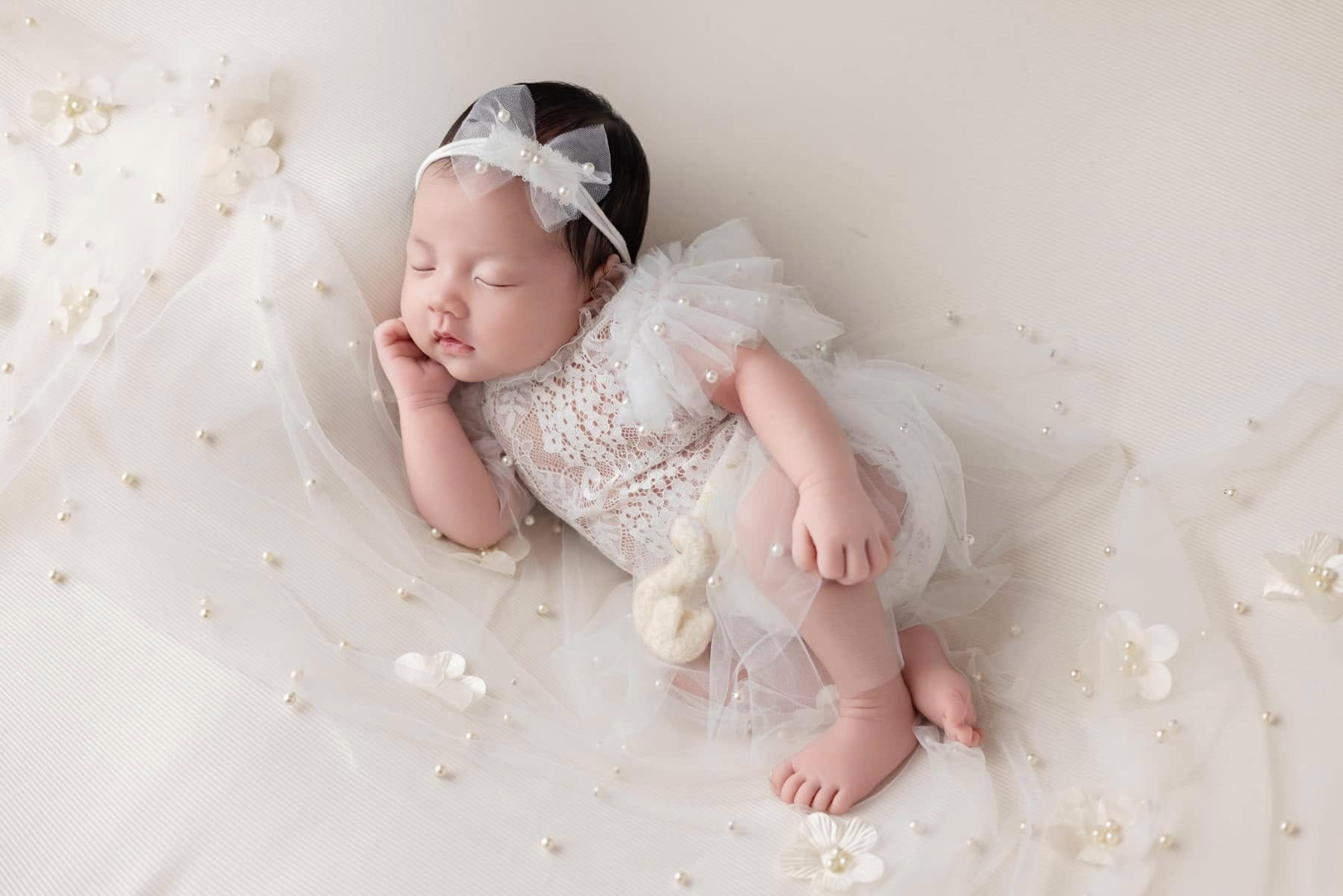 3 nh&oacute;c tỳ nh&agrave; Hoa hậu Đặng Thu Thảo sinh ra đ&atilde; ngậm th&igrave;a v&agrave;ng, visual đẹp như thi&ecirc;n thần - Ảnh 6.