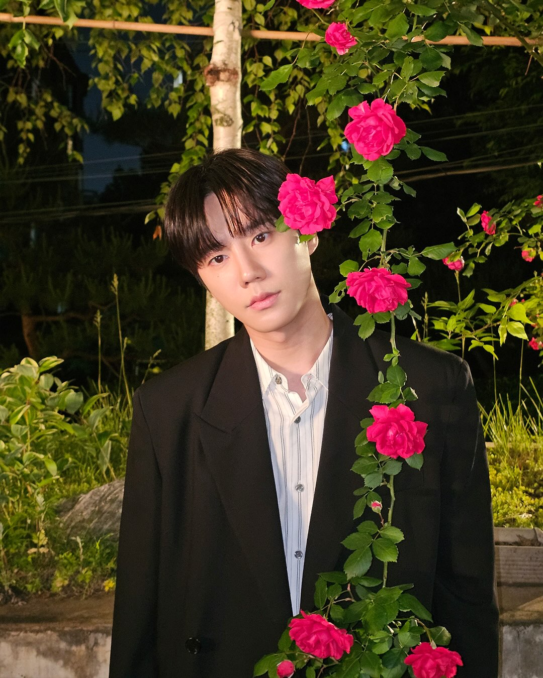 Lee Jun Young nổi bật hơn sau nhập ngũ với kiểu t&oacute;c 3 ph&acirc;n nam t&iacute;nh - Ảnh 9.