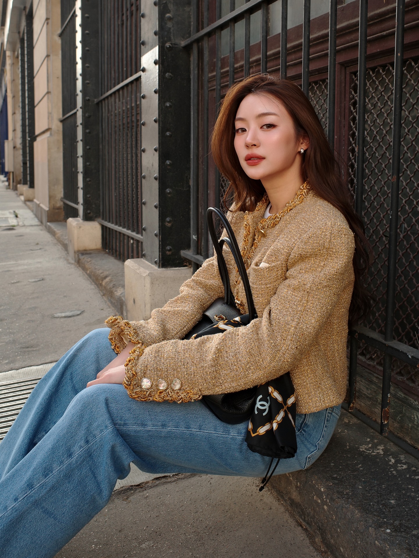 Tiểu thư Th&aacute;i Lan Miu Natsha: Nhan sắc kh&ocirc;ng ngh&egrave;o nổi tại show diễn Chanel 2026 - Ảnh 13.