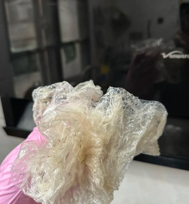 Nh&igrave;n căn bếp của mẹ t&ocirc;i mới hiểu: Nh&agrave; gọn kh&ocirc;ng phải v&igrave; mua nhiều đồ, 6 c&aacute;ch n&agrave;y gần như chẳng tốn một xu - Ảnh 2.