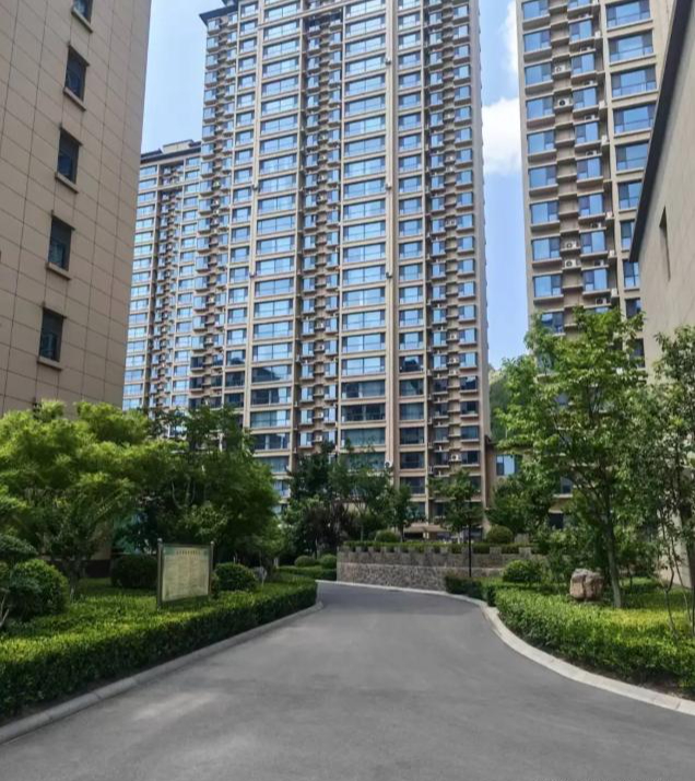 Từ tầng 33 chuyển xuống tầng 4, t&ocirc;i mới hiểu v&igrave; sao nhiều người kh&ocirc;ng c&ograve;n m&ecirc; nh&agrave; thật cao: 4 thay đổi thấy r&otilde; sau khi chuyển - Ảnh 3.