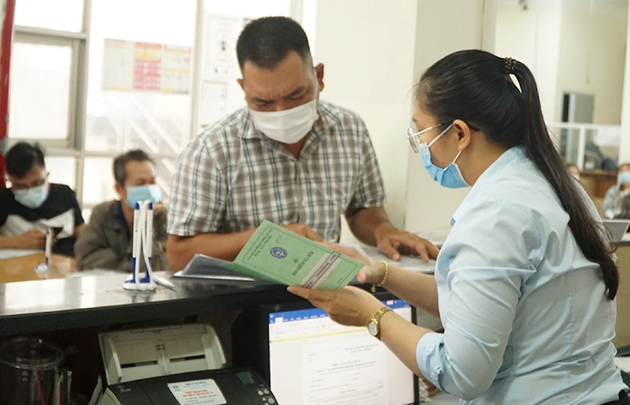 C&aacute;c trường hợp tạm dừng, chấm dứt hưởng lương hưu, trợ cấp BHXH h&agrave;ng th&aacute;ng - Ảnh 1.