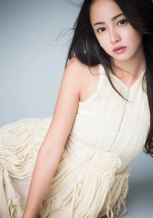 Quốc bảo nhan sắc Erika Sawajiri t&aacute;i xuất sau 6 năm vướng scandal g&acirc;y sốt - Ảnh 4.