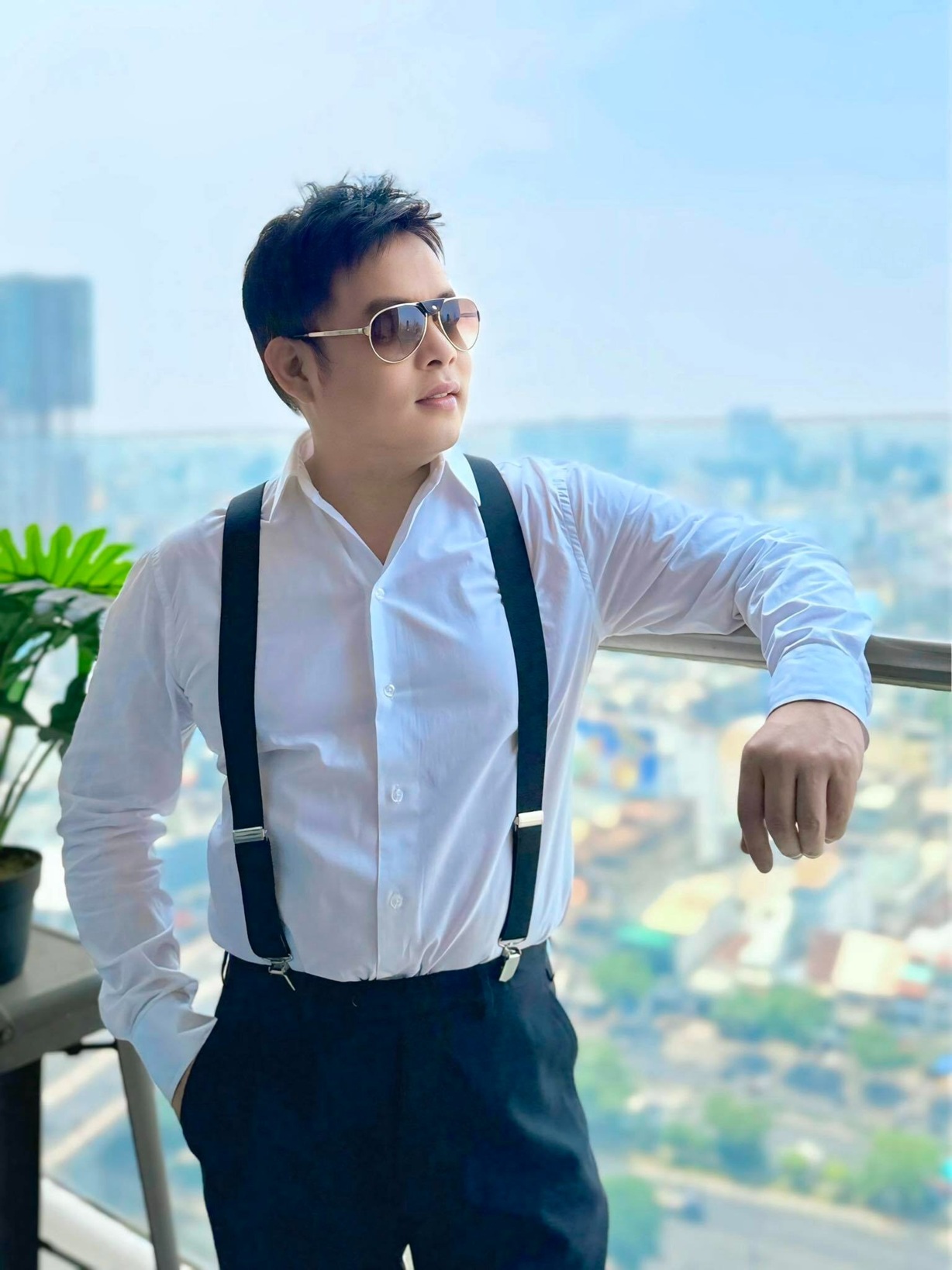 Quang lê thu nhập khủng từ Youtube và tài sản triệu đô tại Mỹ và Việt Nam - Ảnh 2. Quang lê thu nhập khủng từ Youtube và tài sản triệu đô tại Mỹ và Việt Nam - Ảnh 2.