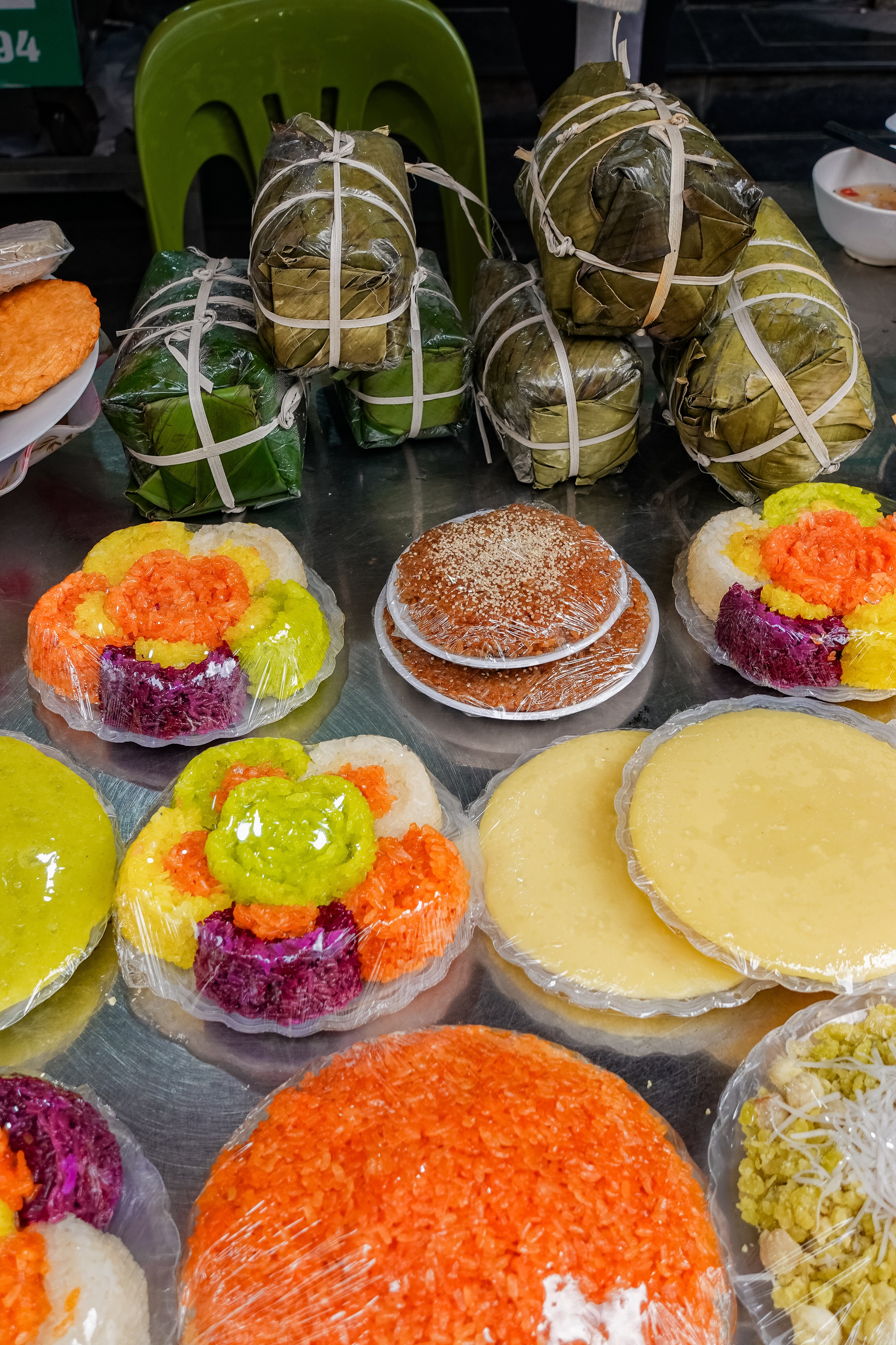 G&agrave; luộc 1 triệu / con tại chợ H&agrave;ng B&egrave; - xu hướng mua sắm c&uacute;ng &ocirc;ng C&ocirc;ng &ocirc;ng T&aacute;o 2026 - Ảnh 11.