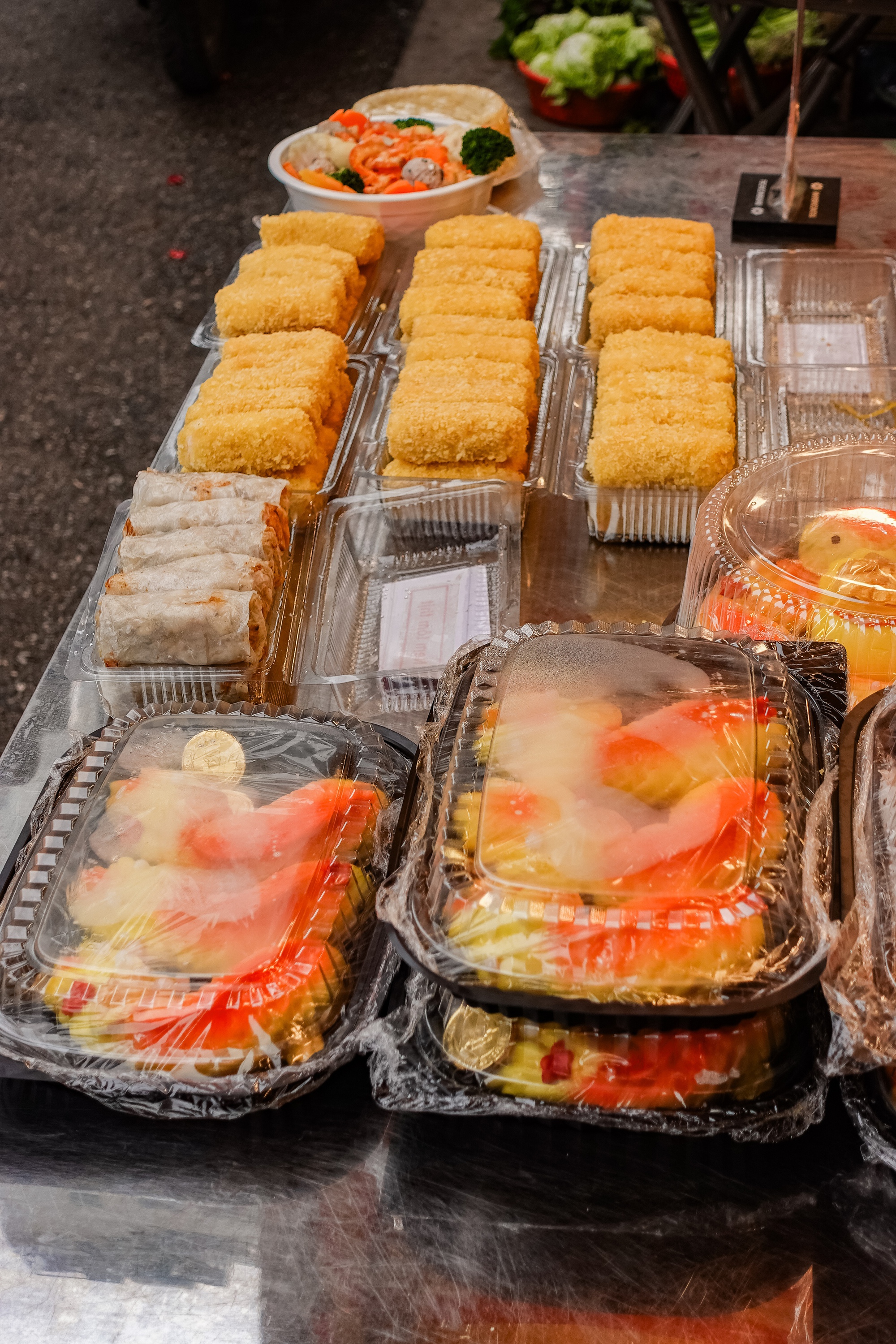 G&agrave; luộc 1 triệu / con tại chợ H&agrave;ng B&egrave; - xu hướng mua sắm c&uacute;ng &ocirc;ng C&ocirc;ng &ocirc;ng T&aacute;o 2026 - Ảnh 10.