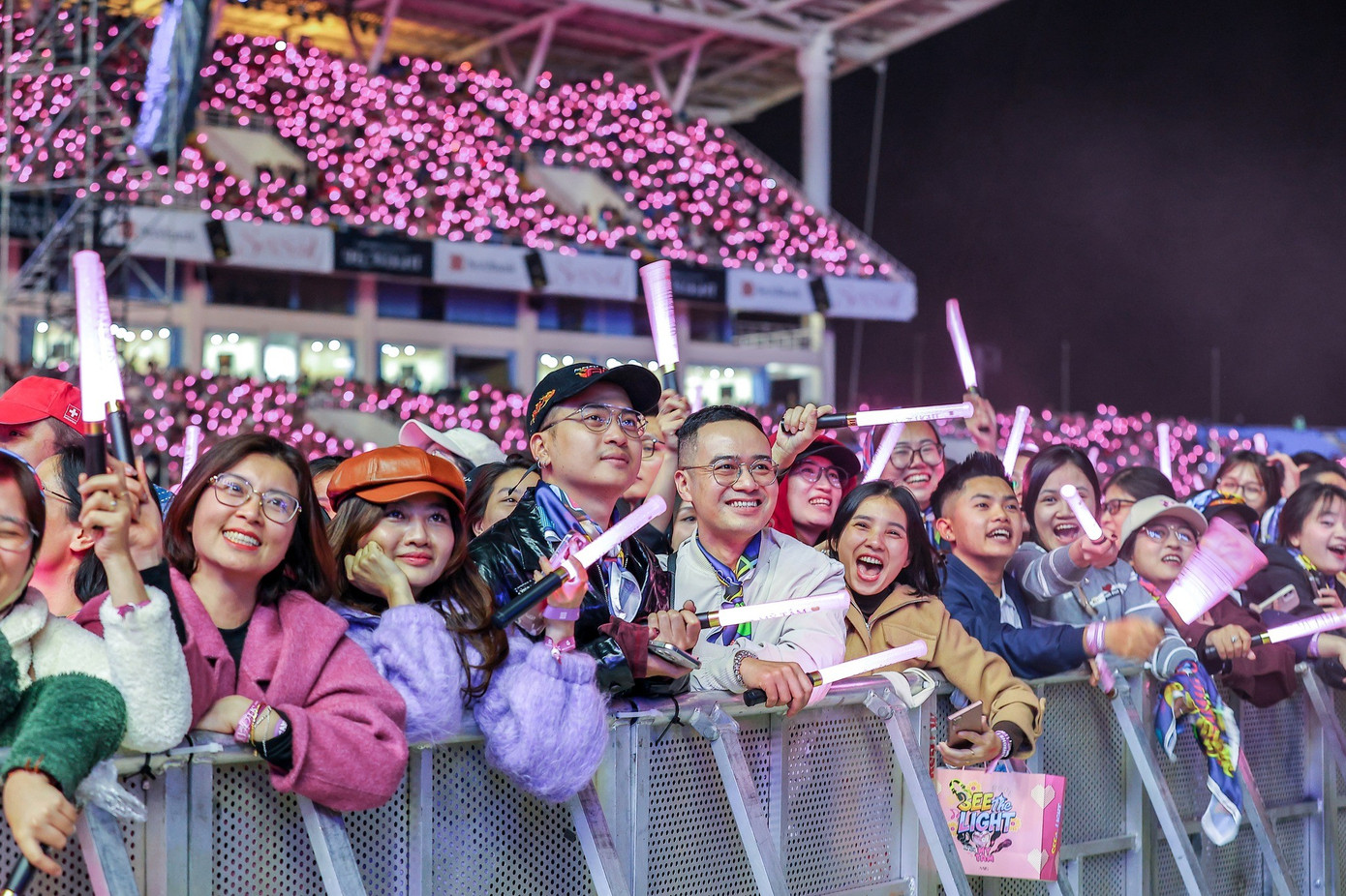 C&aacute;t - x&ecirc; ca sĩ Việt 2026 tăng ch&oacute;ng mặt - Ảnh 22.