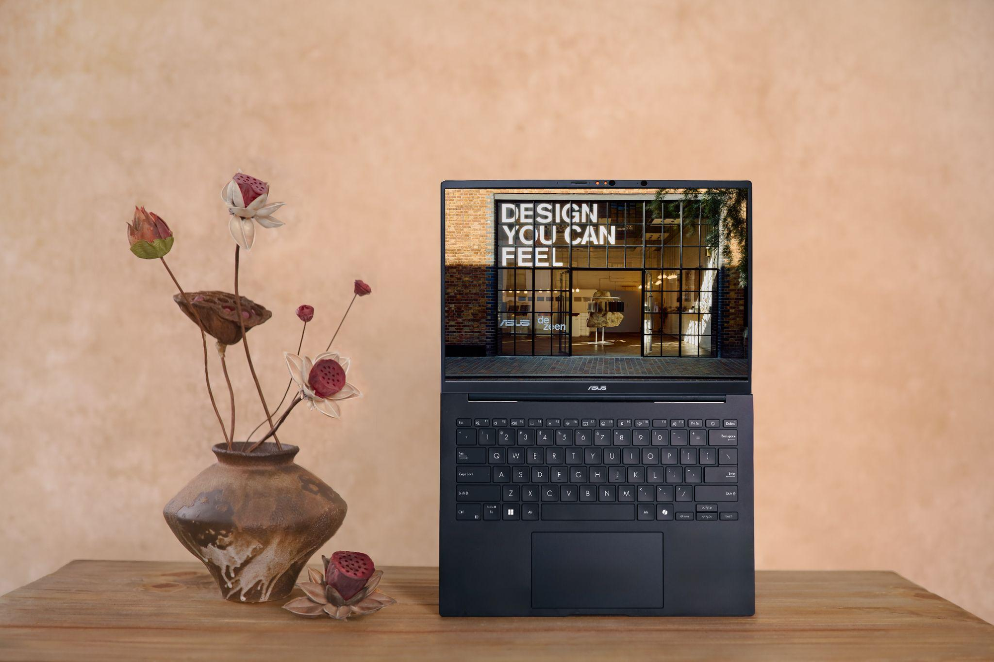 Zenbook 14, mẫu laptop với thiết kế chạm cảm x&uacute;c- Ảnh 2.