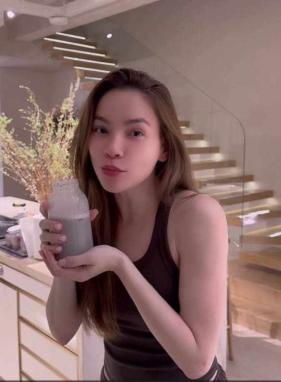 Hồ Ngọc H&agrave; tiết lộ thực đơn xuống 2kg trong 3 tuần, 