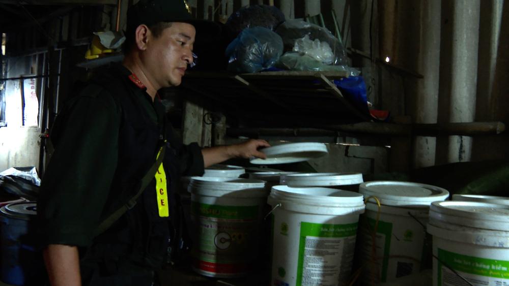 R&uacute;ng động H&agrave; Tĩnh: Ph&aacute; đường d&acirc;y sản xuất thuốc đ&ocirc;ng y tăng c&acirc;n giả 2026 - Ảnh 9.