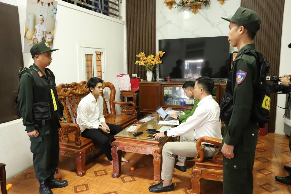 R&uacute;ng động H&agrave; Tĩnh: Ph&aacute; đường d&acirc;y sản xuất thuốc đ&ocirc;ng y tăng c&acirc;n giả 2026 - Ảnh 10.