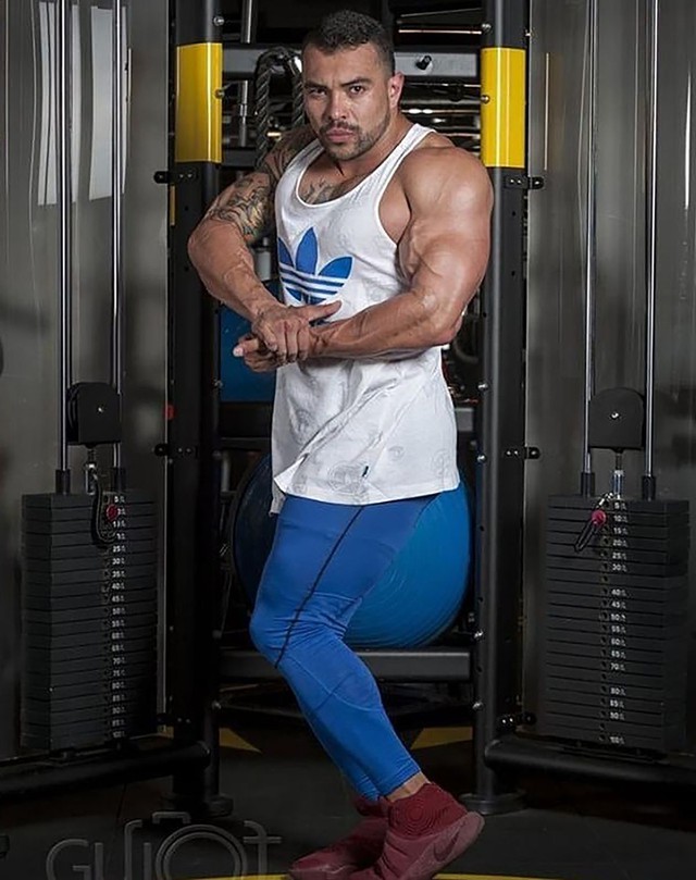 Nh&agrave; v&ocirc; địch thể h&igrave;nh đột tử ngay giữa buổi tập, cả ph&ograve;ng gym b&agrave;ng ho&agrave;ng- Ảnh 2.