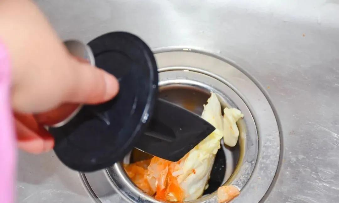 7 m&oacute;n đồ gia dụng từng được tung h&ocirc; &ldquo;giải ph&oacute;ng đ&ocirc;i tay&rdquo; - mua về mới biết kh&ocirc;ng phải nh&agrave; n&agrave;o cũng n&ecirc;n sắm - Ảnh 3.