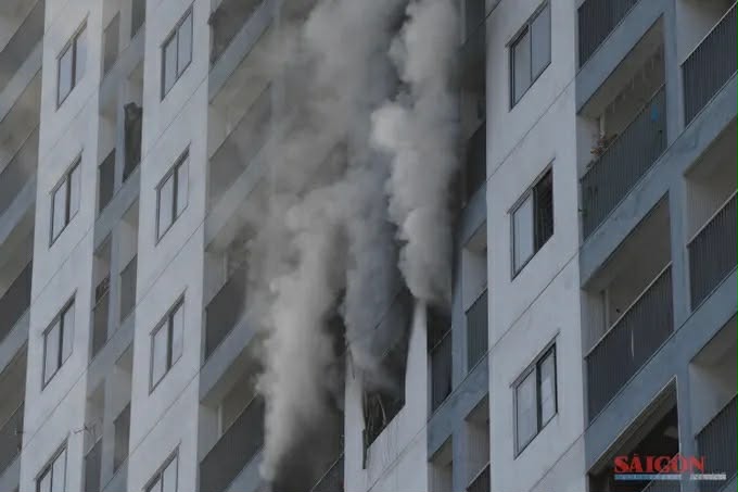 Vụ ch&aacute;y chung cư PH Nha Trang khiến 2 người tử vong v&agrave; lời cảnh b&aacute;o an to&agrave;n - Ảnh 1.