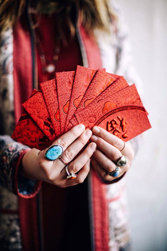 M&ugrave;ng 2 đi ch&uacute;c Tết d&agrave;y lịch: Chuẩn bị phong bao thế n&agrave;o để kh&ocirc;ng rối v&agrave; kh&ocirc;ng qu&aacute; tay? - Ảnh 2.