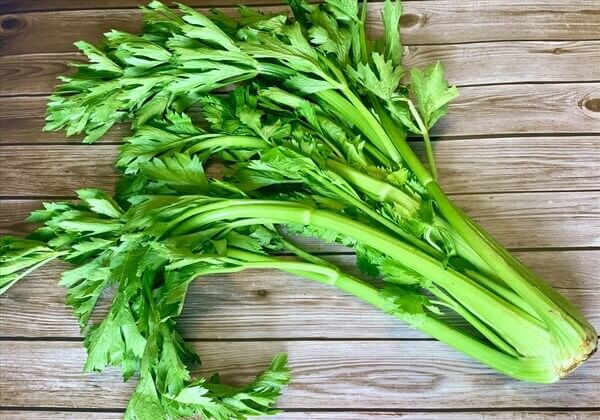 Gần Tết đi chợ mua rau cần thận trọng với 6 loại rau dễ tồn dư thuốc trừ s&acirc;u, đừng bỏ qua những lưu &yacute; quan trọng n&agrave;y- Ảnh 4.