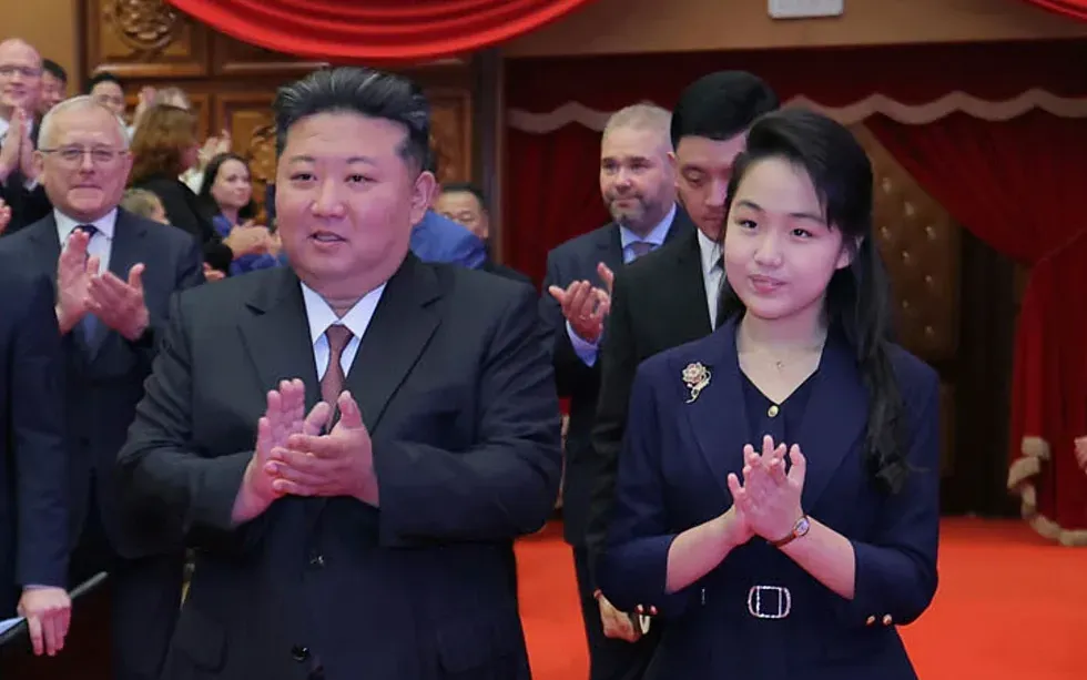 Con g&aacute;i &ocirc;ng Kim Jong Un nhiều khả năng được chọn l&agrave;m người kế nhiệm - Ảnh 1.