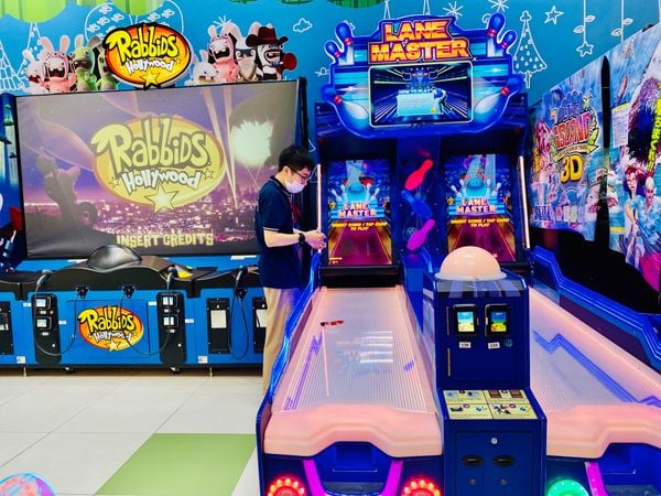 Loại khu vui chơi c&oacute; mặt ở hầu hết c&aacute;c trung t&acirc;m thương mại n&agrave;y, tốt nhất n&ecirc;n hạn chế đưa trẻ tới! - Ảnh 2.