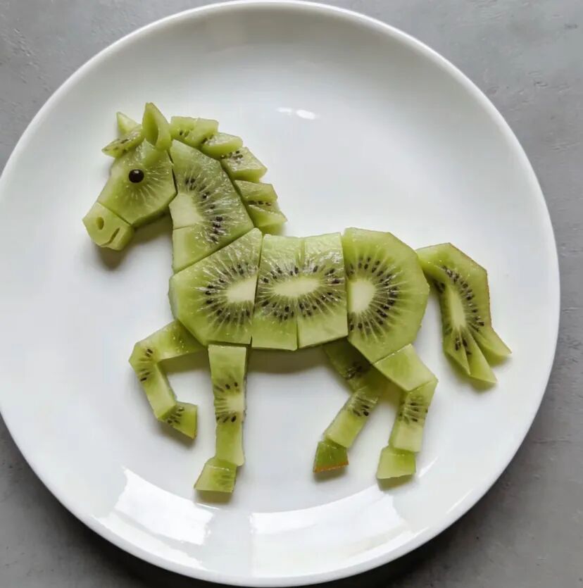 Đĩa tr&aacute;i c&acirc;y h&igrave;nh ngựa t&agrave;i lộc cho năm mới B&iacute;nh Ngọ 2026 th&ecirc;m phần rực rỡ - Ảnh 10.