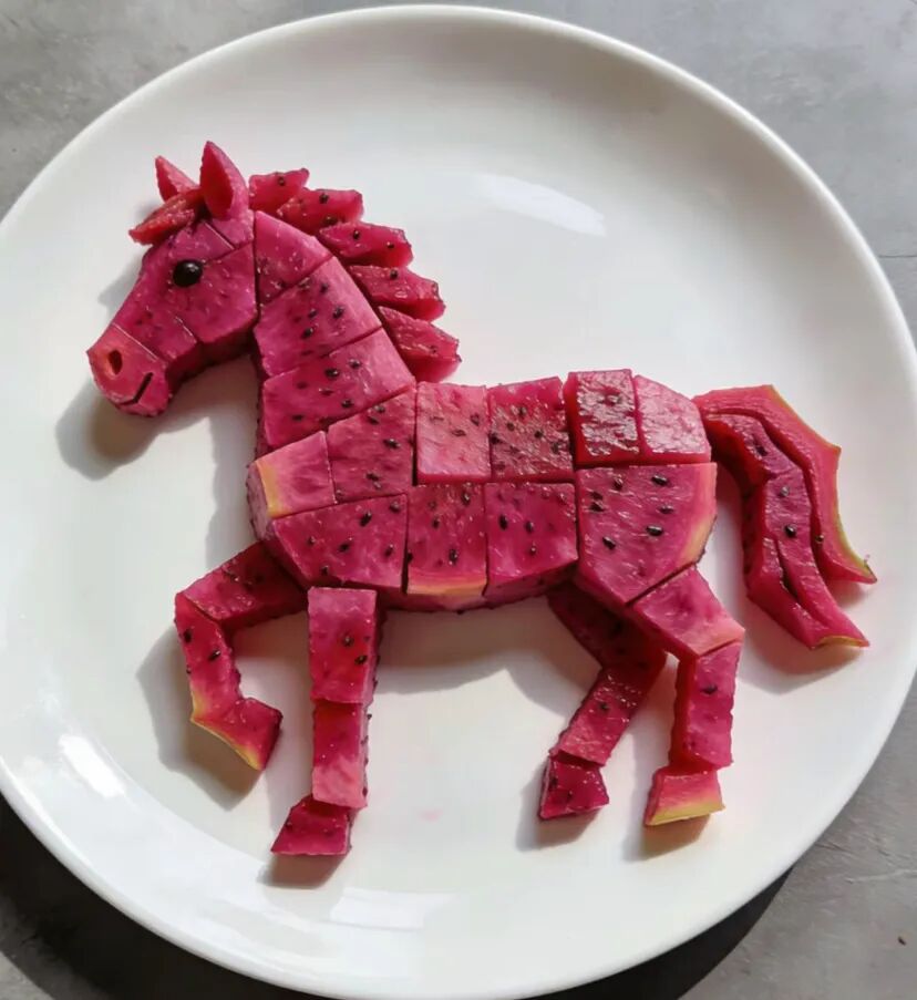 Đĩa tr&aacute;i c&acirc;y h&igrave;nh ngựa t&agrave;i lộc cho năm mới B&iacute;nh Ngọ 2026 th&ecirc;m phần rực rỡ - Ảnh 5.