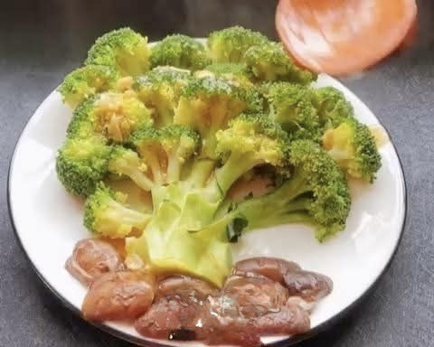 Món ăn ngày Tết: Cách làm cây tài lộc đẹp mắt Chỉ trong 10 phút - Ảnh 6. Món ăn ngày Tết: Cách làm cây tài lộc đẹp mắt Chỉ trong 10 phút - Ảnh 6.