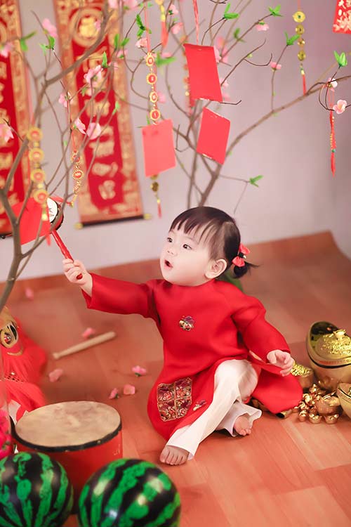 Những phong tục tập qu&aacute;n ng&agrave;y Tết mẹ n&ecirc;n dạy cho b&eacute;- Ảnh 2.