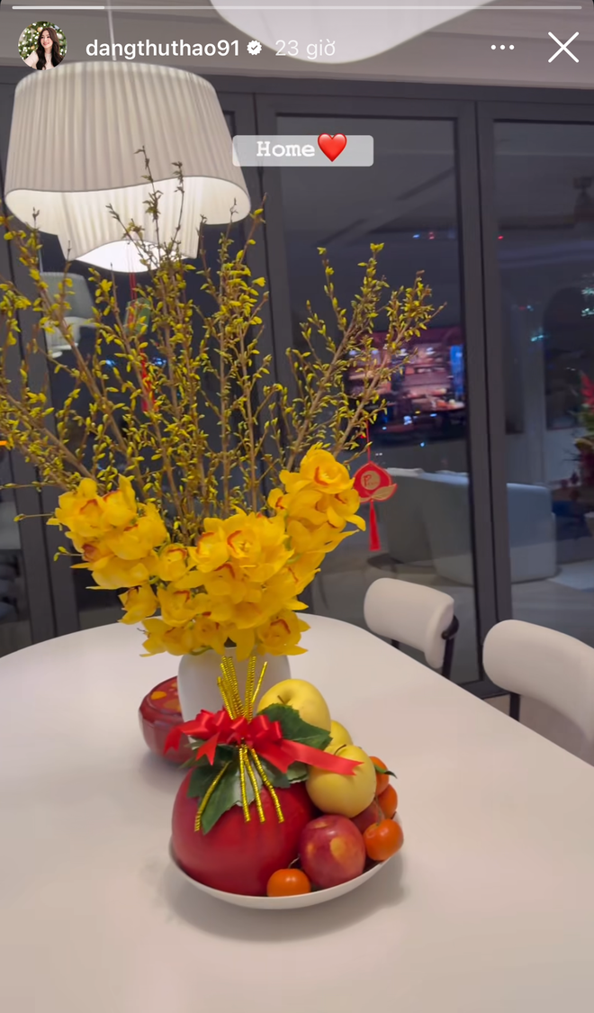 Đường đua hoa Tết của c&aacute;c &ldquo;ph&uacute; b&agrave;&rdquo; - Ảnh 1.