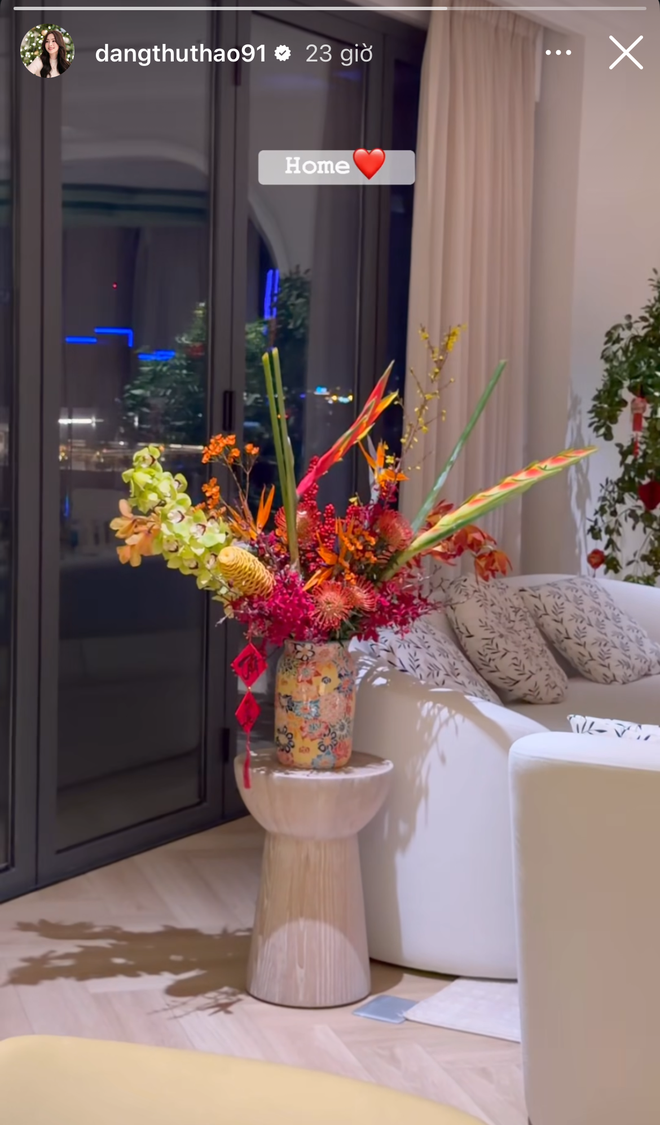 Đường đua hoa Tết của c&aacute;c &ldquo;ph&uacute; b&agrave;&rdquo; - Ảnh 2.