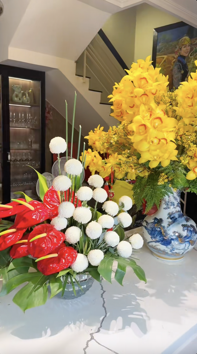 Đường đua hoa Tết của c&aacute;c &ldquo;ph&uacute; b&agrave;&rdquo; - Ảnh 3.