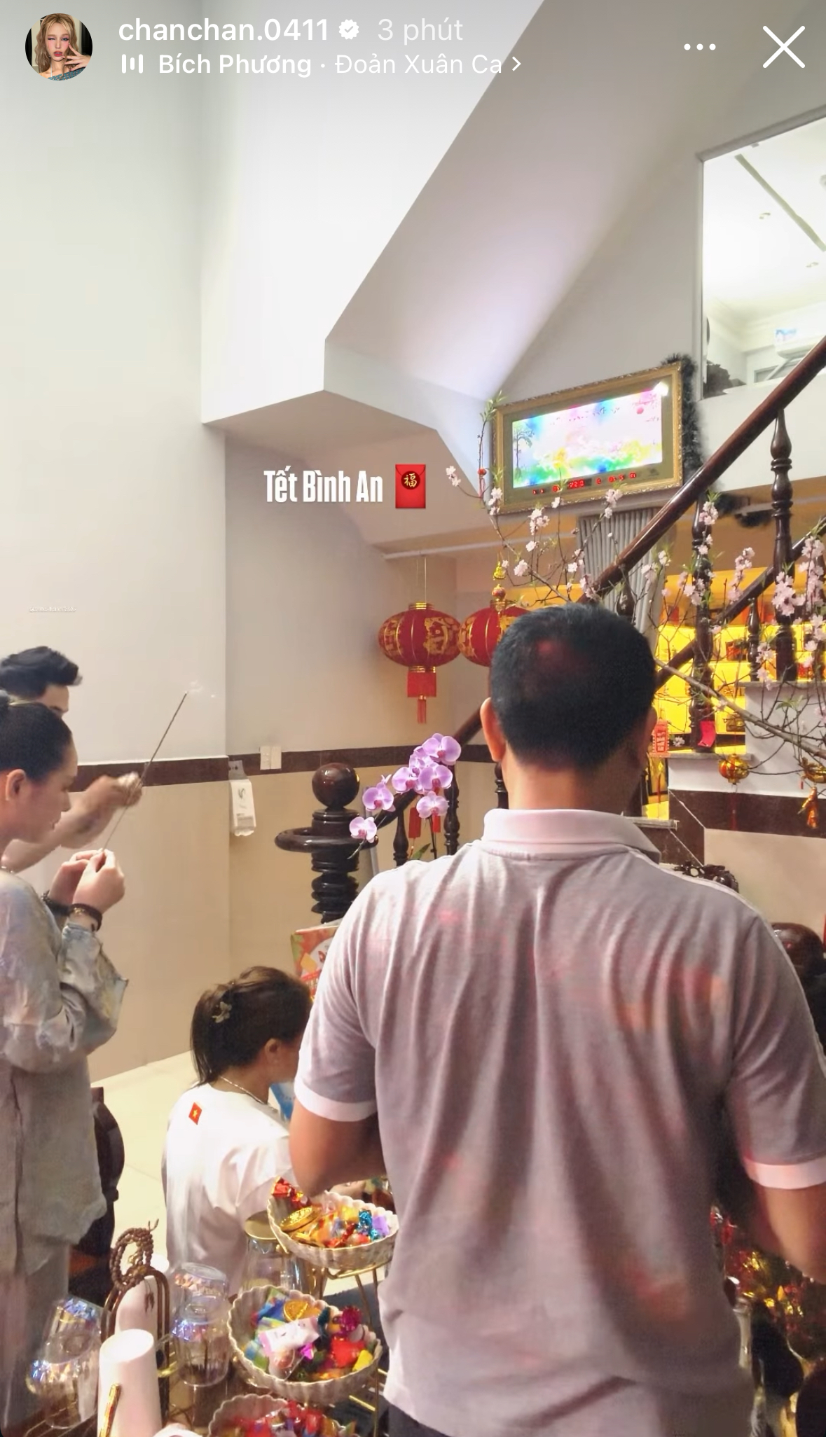 Nh&agrave; tỷ ph&uacute; Johnathan Hạnh Nguyễn mở tiệc linh đ&igrave;nh, cả Việt Nam khoe ph&aacute;o hoa rực rỡ- Ảnh 5.