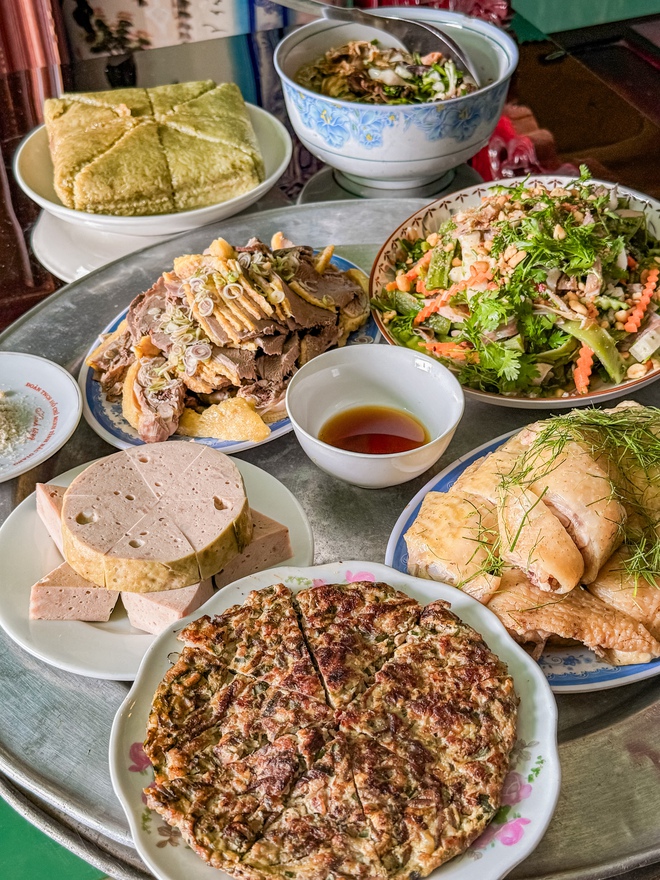 29 Tết, loạt si&ecirc;u phẩm cơm tất ni&ecirc;n tr&igrave;nh l&agrave;ng: H&agrave; Tĩnh c&uacute;ng mực, Hải Ph&ograve;ng c&oacute; chả rươi- Ảnh 5.