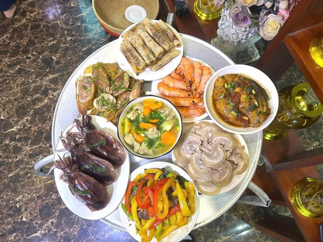 29 Tết, loạt si&ecirc;u phẩm cơm tất ni&ecirc;n tr&igrave;nh l&agrave;ng: H&agrave; Tĩnh c&uacute;ng mực, Hải Ph&ograve;ng c&oacute; chả rươi- Ảnh 7.