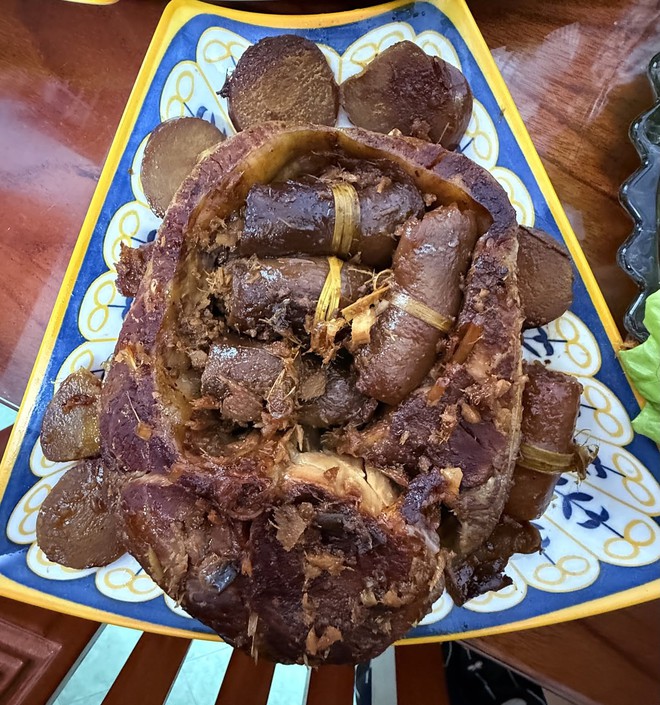 M&acirc;m cơm tất ni&ecirc;n 