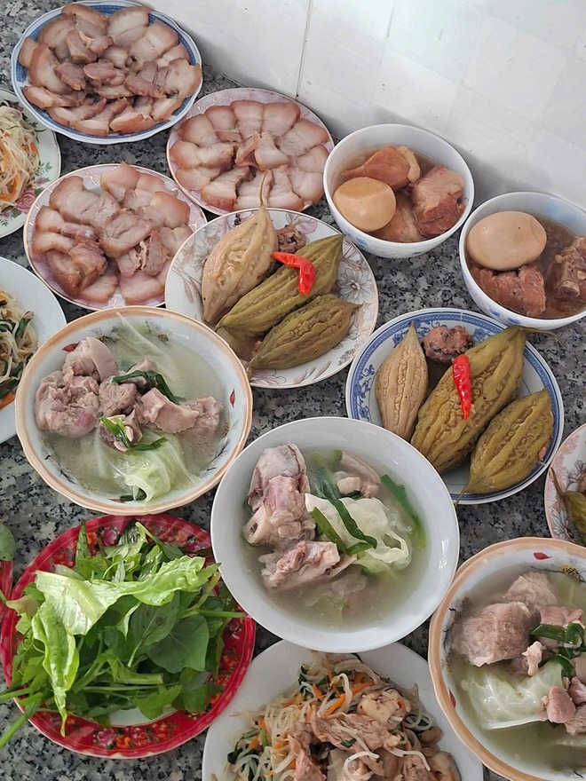 29 Tết, loạt si&ecirc;u phẩm cơm tất ni&ecirc;n tr&igrave;nh l&agrave;ng: H&agrave; Tĩnh c&uacute;ng mực, Hải Ph&ograve;ng c&oacute; chả rươi- Ảnh 12.