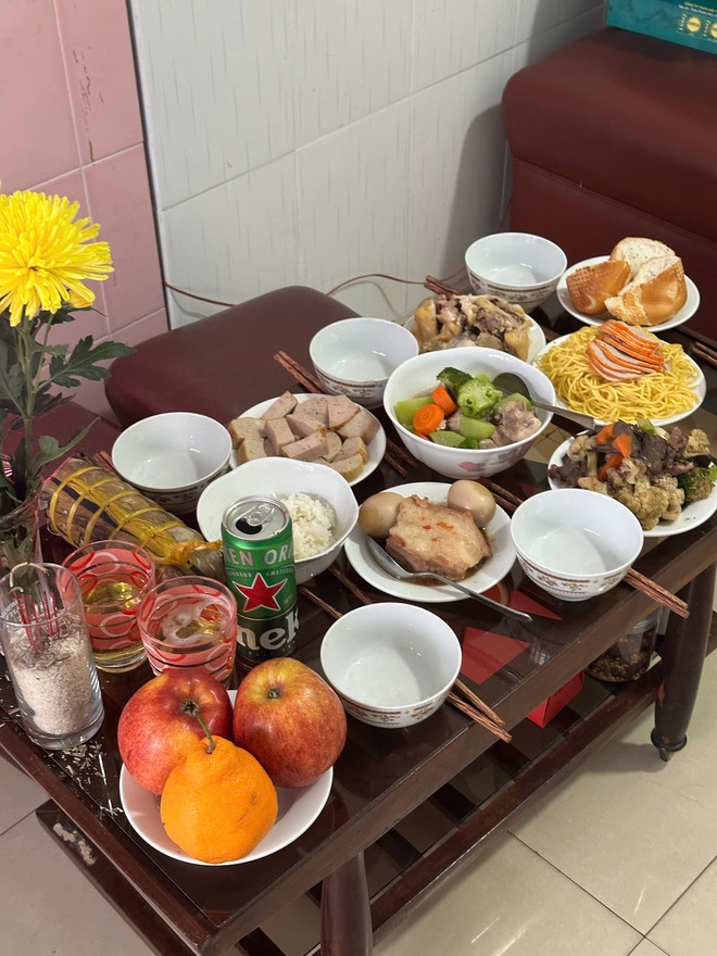 29 Tết, loạt si&ecirc;u phẩm cơm tất ni&ecirc;n tr&igrave;nh l&agrave;ng: H&agrave; Tĩnh c&uacute;ng mực, Hải Ph&ograve;ng c&oacute; chả rươi- Ảnh 13.