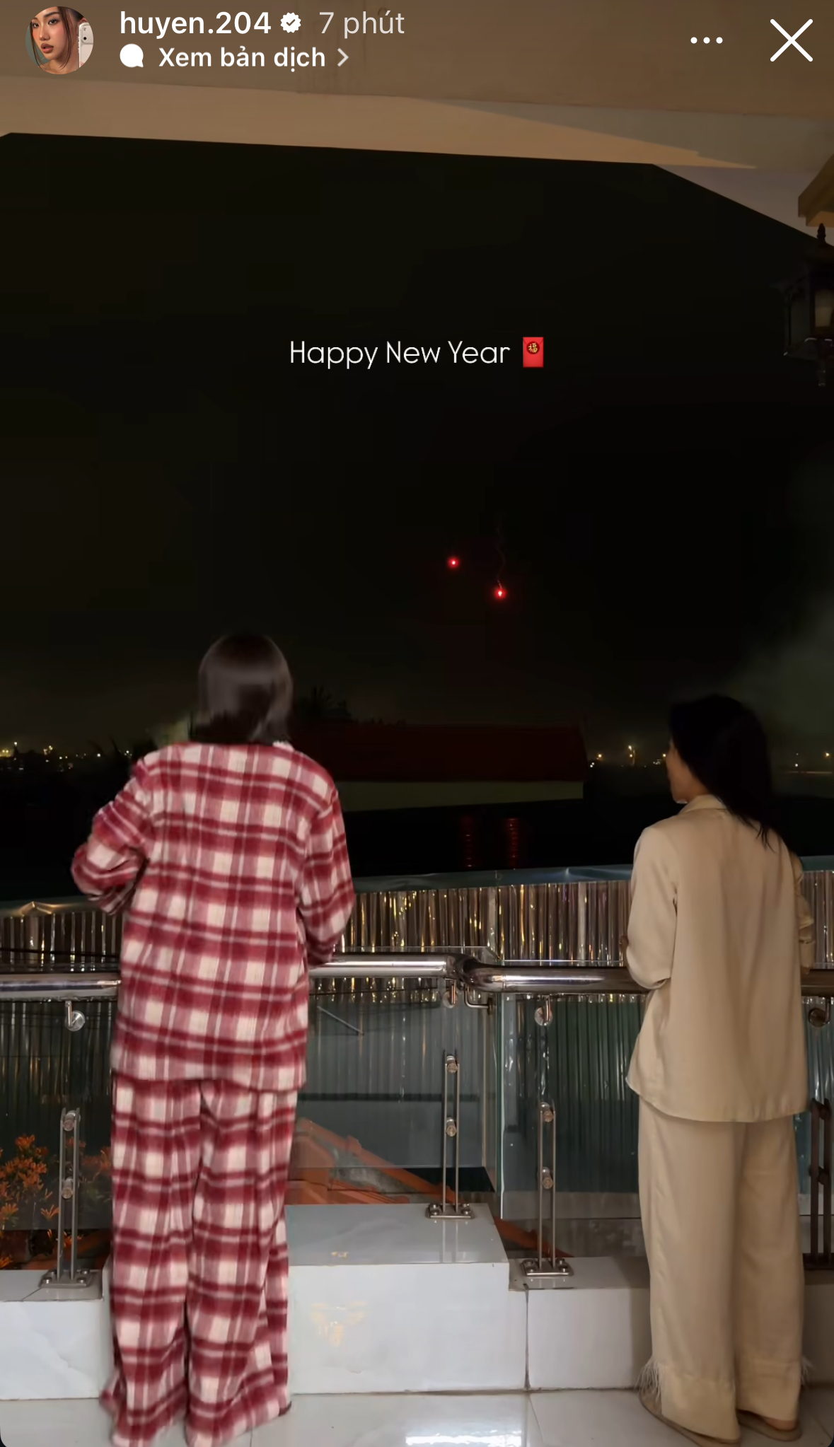 Nh&agrave; tỷ ph&uacute; Johnathan Hạnh Nguyễn mở tiệc linh đ&igrave;nh, cả Việt Nam khoe ph&aacute;o hoa rực rỡ- Ảnh 7.