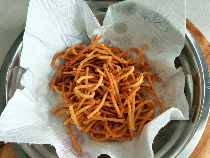 Món ăn giòn tan đưa vị lại đẹp mắt và cực hợp trong bữa cơm ngày Tết với thông điệp tròn đầy sung túc - Ảnh 9. Món ăn giòn tan đưa vị lại đẹp mắt và cực hợp trong bữa cơm ngày Tết với thông điệp tròn đầy sung túc - Ảnh 9.