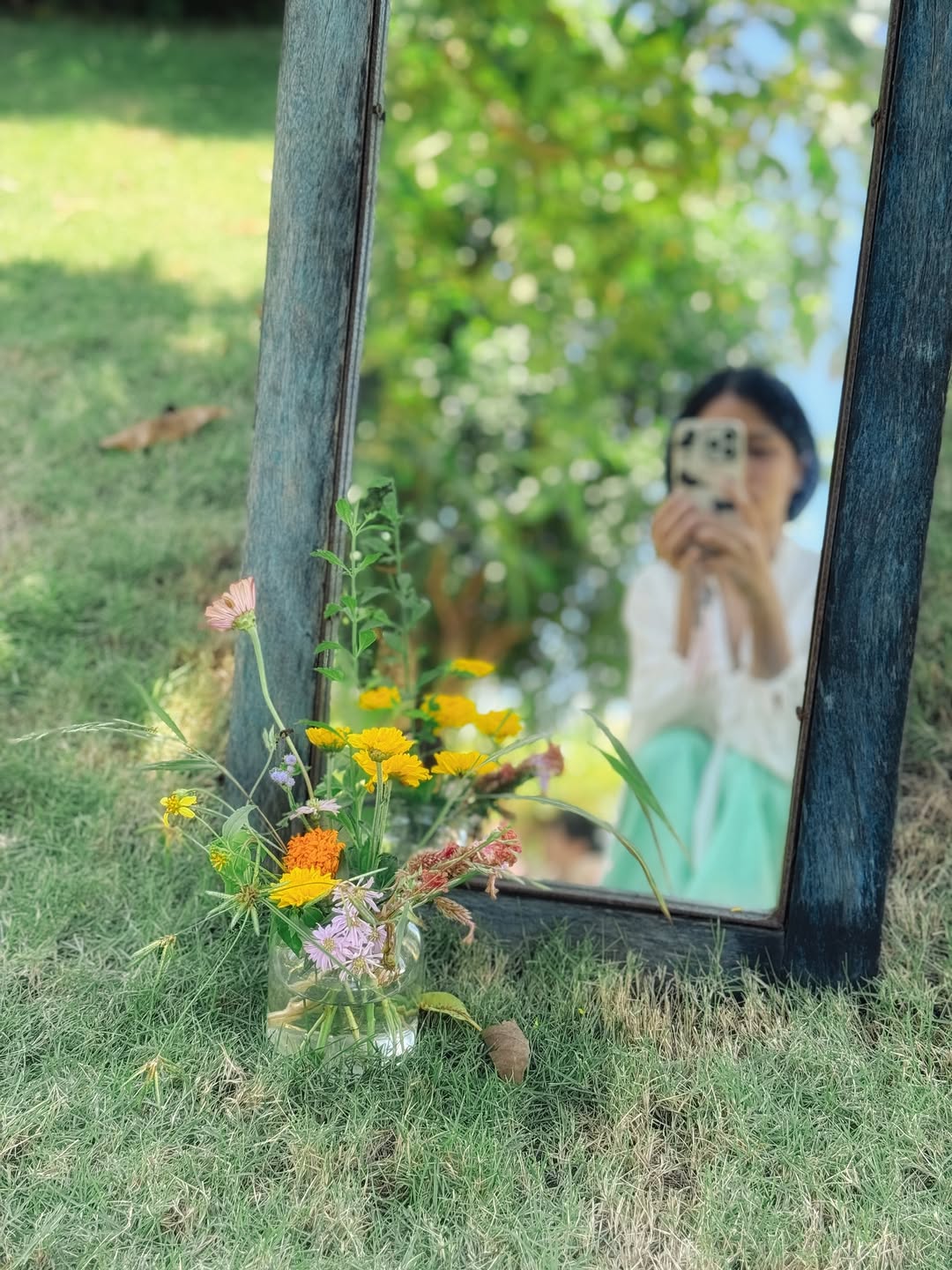 Trả cho đời những gồng gánh bôn ba: Đóa hoa U40 và chuyến hành trình trở về với sự 