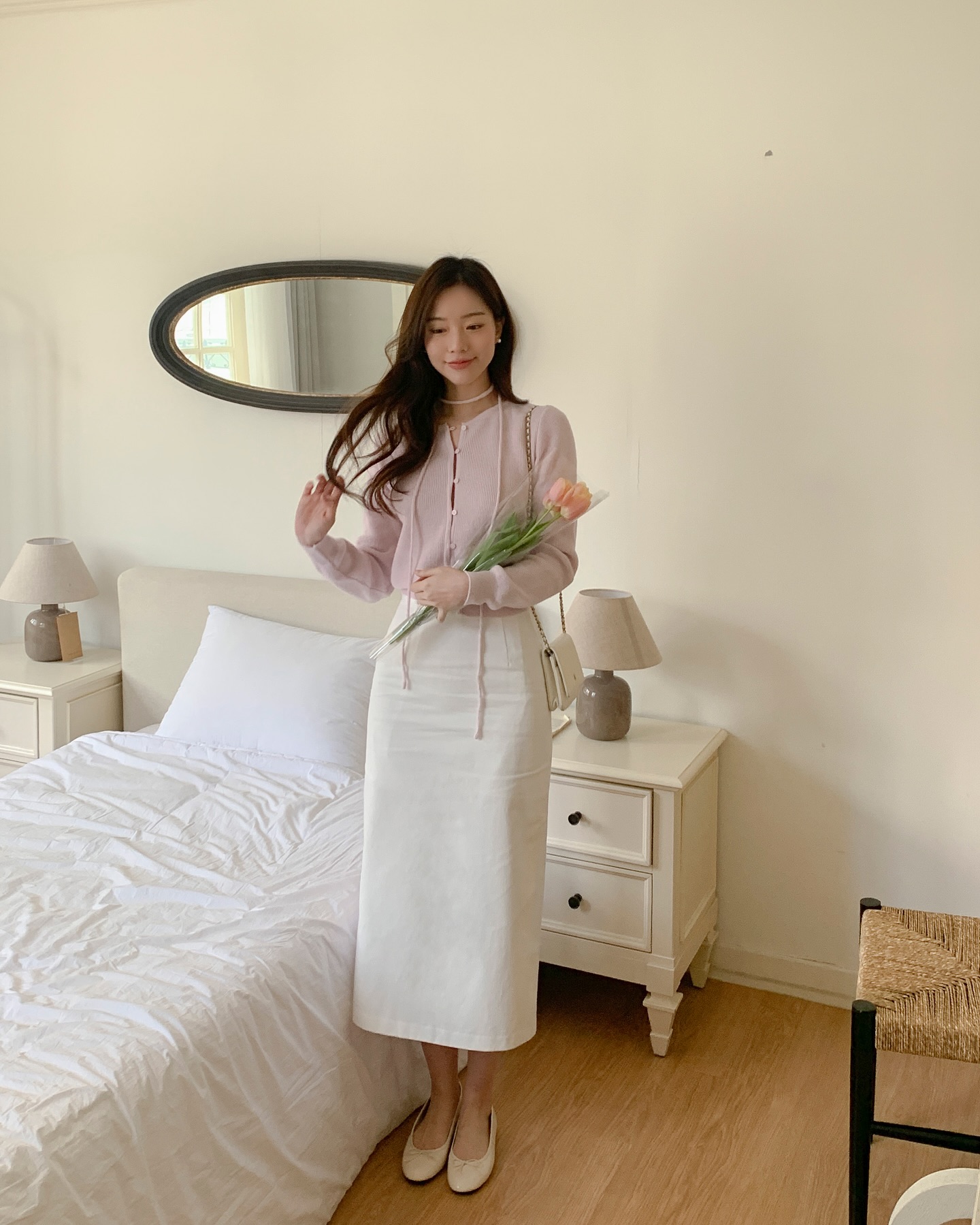 Chân váy suông Tết 2026: Xu hướng thời trang tôn dáng , thanh lịch cho ngày đầu năm - Ảnh 10. Chân váy suông Tết 2026: Xu hướng thời trang tôn dáng , thanh lịch cho ngày đầu năm - Ảnh 10.