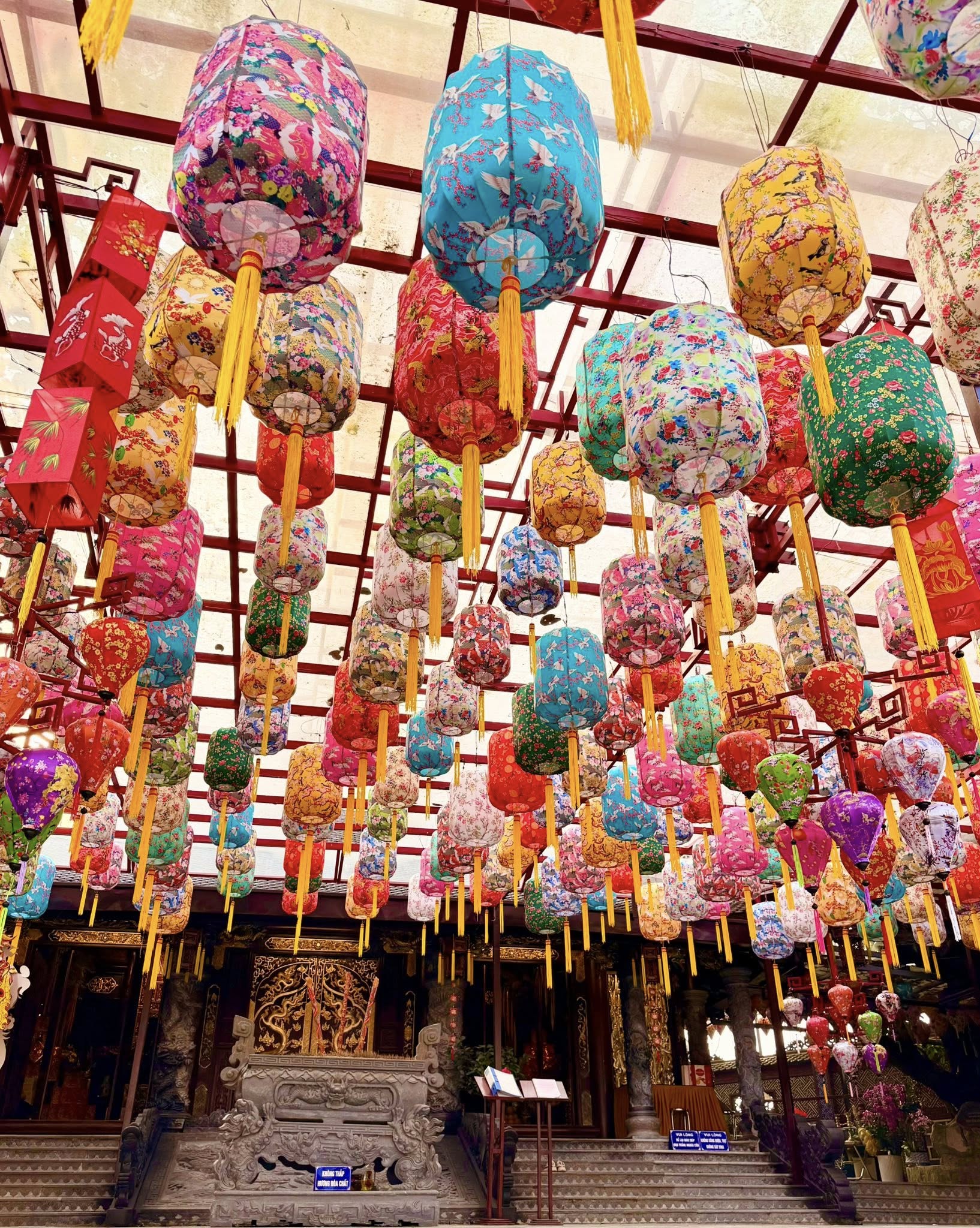 Ph&aacute;t hiện "ti&ecirc;n cảnh" tuyệt đẹp c&aacute;ch H&agrave; Nội chỉ 30km: Ng&ocirc;i đền tựa sơn đạp thủy g&acirc;y b&atilde;o hội m&ecirc; x&ecirc; dịch đầu xu&acirc;n B&iacute;nh Ngọ- Ảnh 8.