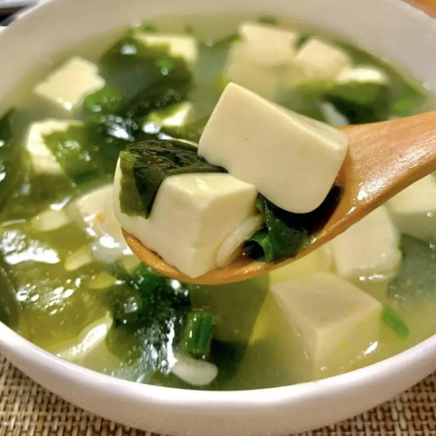 6 món ăn bổ xương, giàu canxi: Dễ nấu lại ngon mềm, tốt cho dạ dày và đặc biệt hợp với người cao tuổi, trẻ em - Ảnh 1.