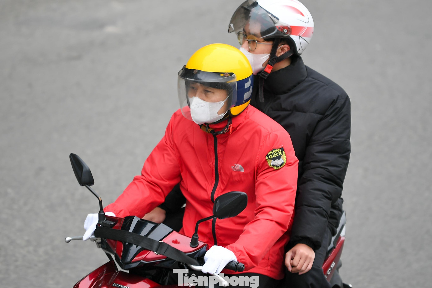 H&agrave; Nội m&ugrave;ng 2 Tết 2026: &Ugrave;n tắc giao th&ocirc;ng tại cửa ng&otilde; ph&iacute;a Nam - Ảnh 3.