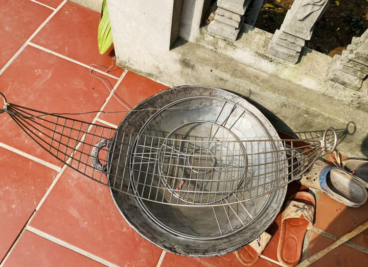 Cỗ khao l&atilde;o l&agrave;ng Diệc: Trải nghiệm c&aacute; ch&eacute;p nằm v&otilde;ng độc đ&aacute;o tại Hưng Y&ecirc;n - Ảnh 2.