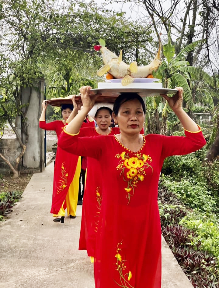 Cỗ khao l&atilde;o l&agrave;ng Diệc: Trải nghiệm c&aacute; ch&eacute;p nằm v&otilde;ng độc đ&aacute;o tại Hưng Y&ecirc;n - Ảnh 12.