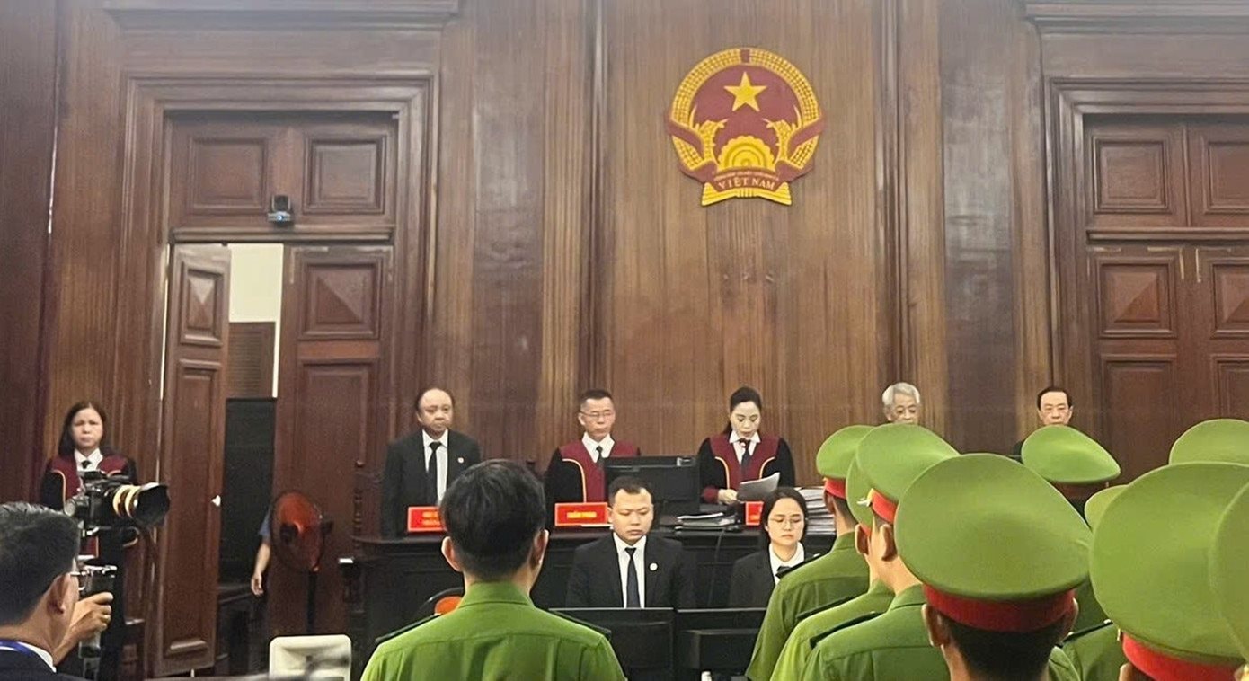 Vụ l&agrave;m giả phiếu kiểm nghiệm kẹo Kera: Nữ CEO lĩnh &aacute;n 27 năm t&ugrave; - Ảnh 1.