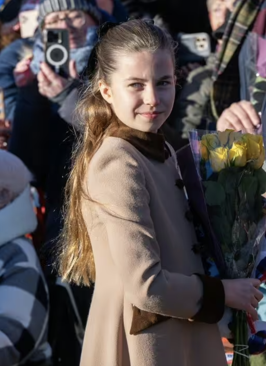 C&aacute;ch dạy con độc lập của William - Kate: C&ocirc;ng ch&uacute;a Charlotte tỏa s&aacute;ng như chị đại - Ảnh 2.