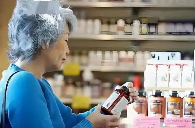 Người tr&ecirc;n 60 tuổi th&agrave; ở nh&agrave; ngủ c&ograve;n hơn l&agrave; l&agrave;m 4 điều n&agrave;y thường xuy&ecirc;n, c&agrave;ng l&agrave;m c&agrave;ng hại th&acirc;n- Ảnh 3.