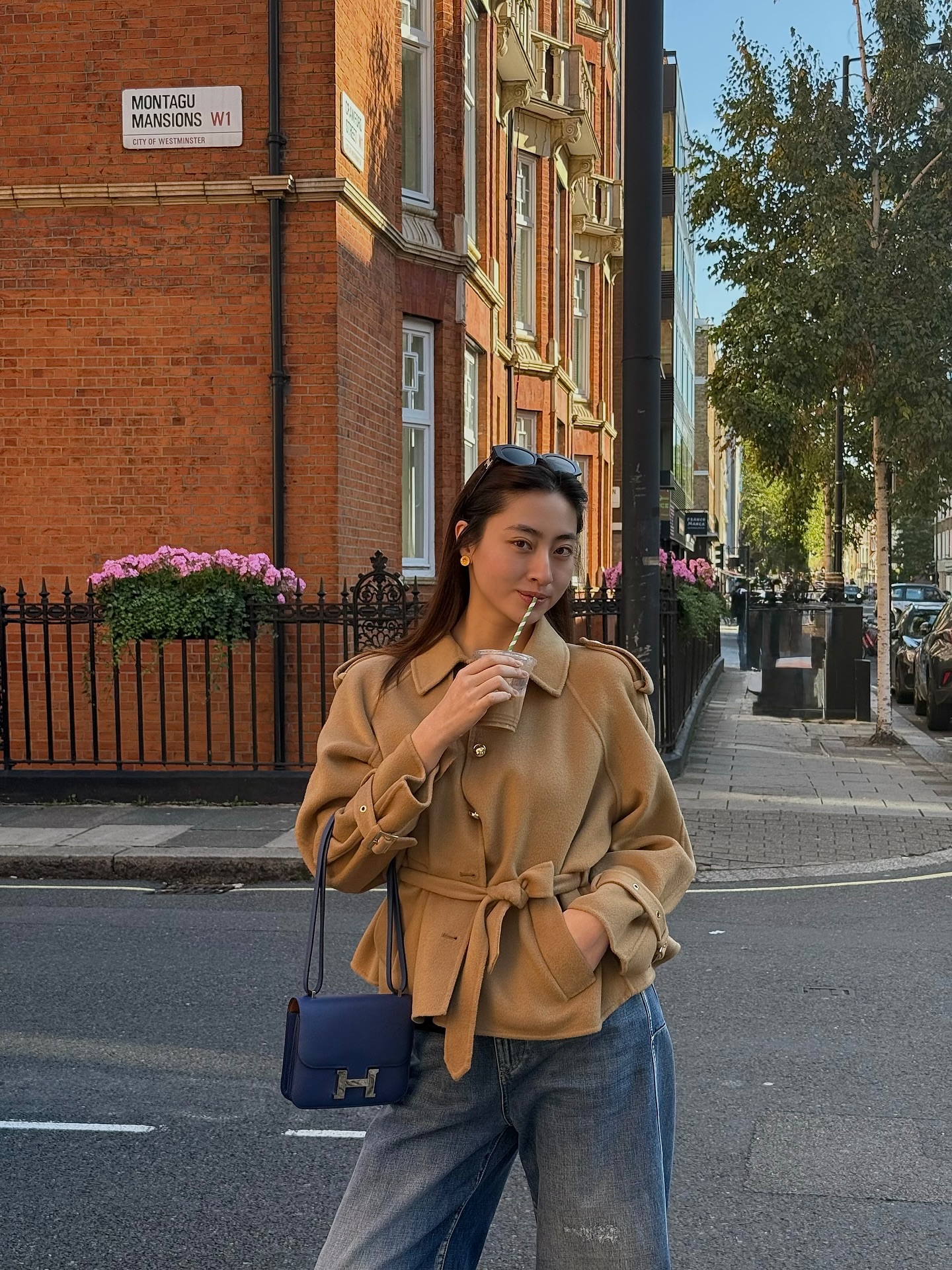 Các mỹ nhân Việt mix đồ với quần jeans đỉnh nhất 2026 không thể bỏ lỡ - Ảnh 6. Các mỹ nhân Việt mix đồ với quần jeans đỉnh nhất 2026 không thể bỏ lỡ - Ảnh 6.