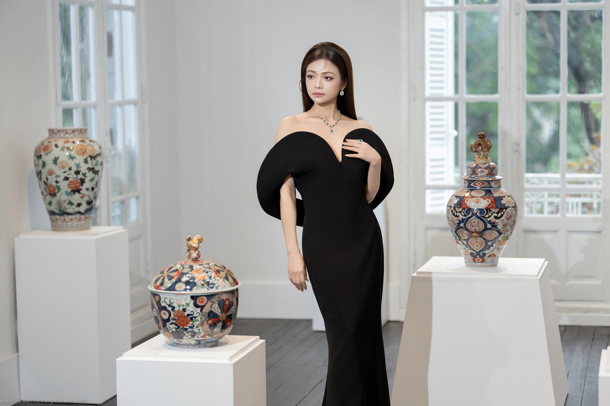 Kiều Anh v&agrave; những thước lụa kể c&acirc;u chuyện của một người phụ nữ đủ 